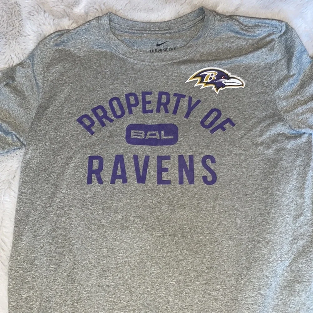 Boys Nike T-Shirt - Picture 2 of 8